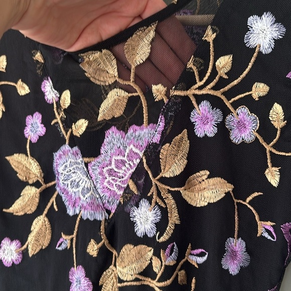 JACK by BB DAKOTA Floral embroidered body suit with sheer panelling - Picture 4 of 6